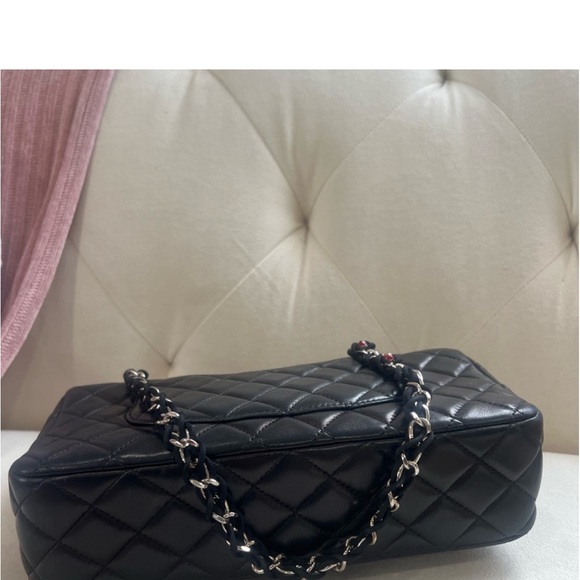 Chanel Lady bug black quilted lambskin 2010 Medium Flap bag with Serial sticker - Picture 10 of 13